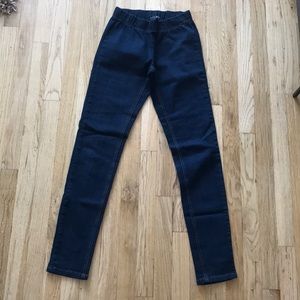 NWOT! Dark Wash Pull-on Jean Leggings